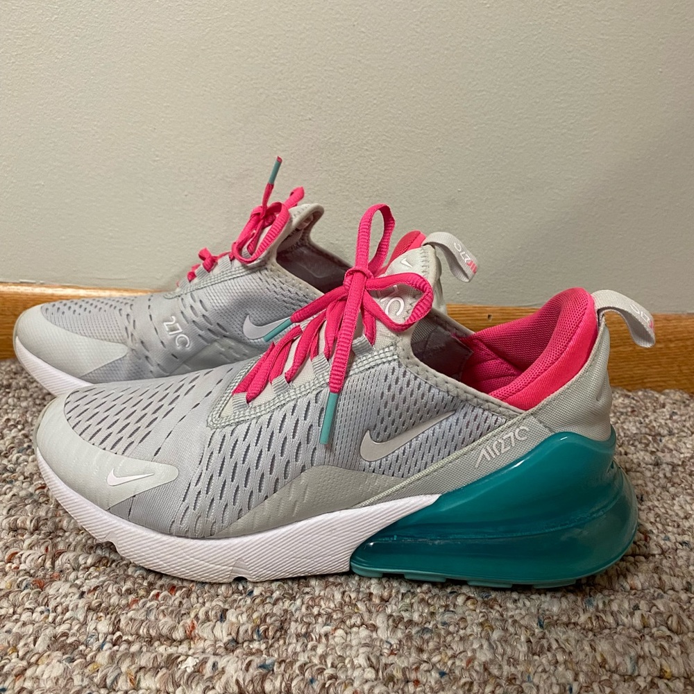 Nike Air Max 270